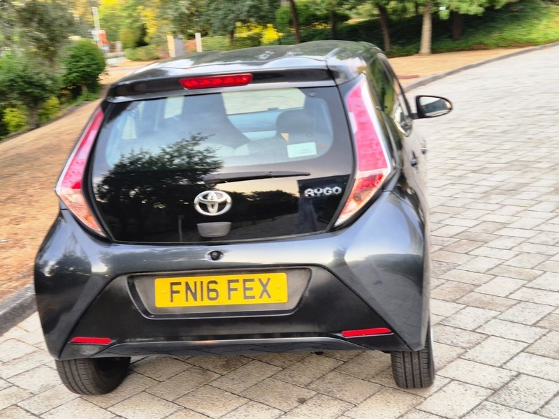 Toyota Aygo Hatchback Blue #8