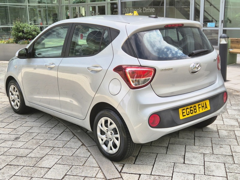 Hyundai I10 1.0 Se Hatchback Grey #3