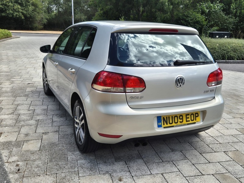 Volkswagen Golf 1.4 Golf Gt Tsi Black #3