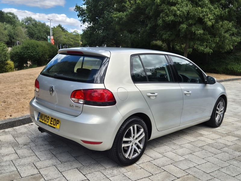 Volkswagen Golf 1.4 Golf Gt Tsi Black #2