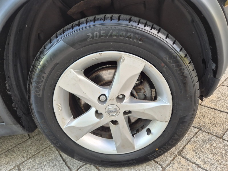 Nissan Juke 1.6 Tekna 117 Bhp Black #26