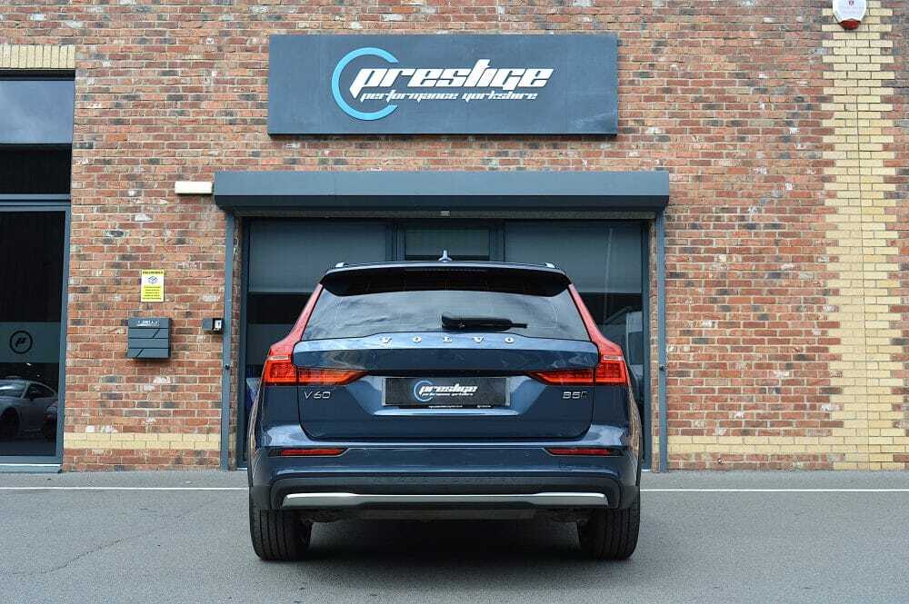 Volvo V60 Cross Country 2.0 B5 Mhev Plus Awd Euro 6 S S #4