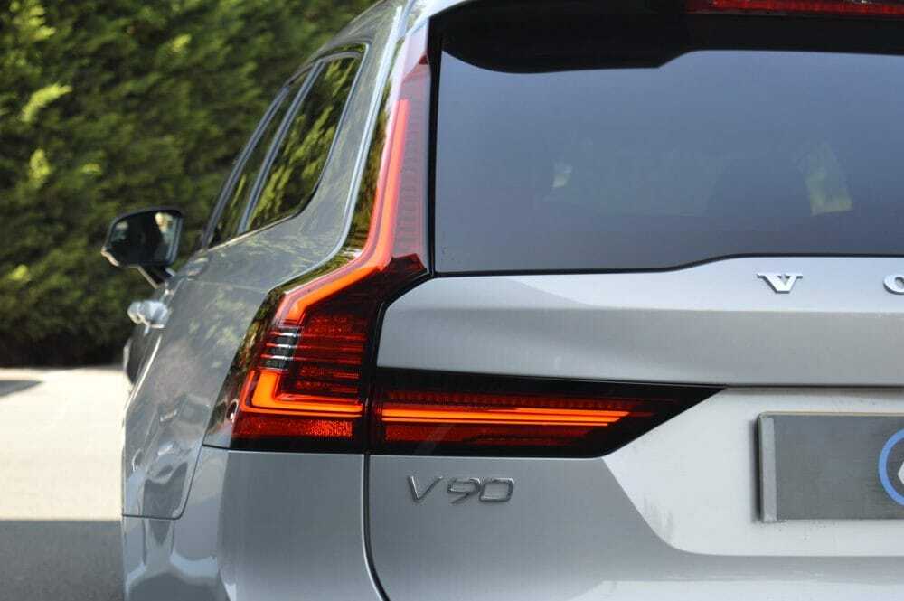 Volvo V90 T6 Awd Recharge Plus Dark Black #38