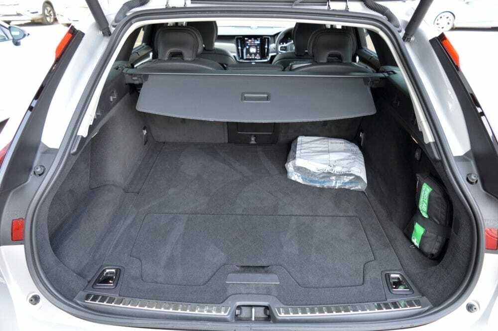 Volvo V90 T6 Awd Recharge Plus Dark Black #40