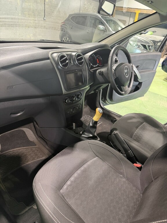 Dacia Logan 1.5 Dci Laureate Estate Euro 5 Red #18