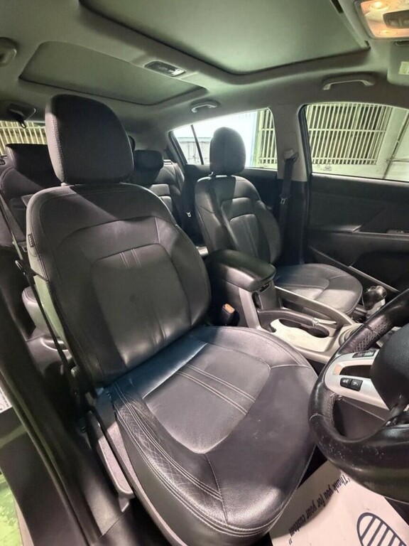 Kia Sportage  White #24
