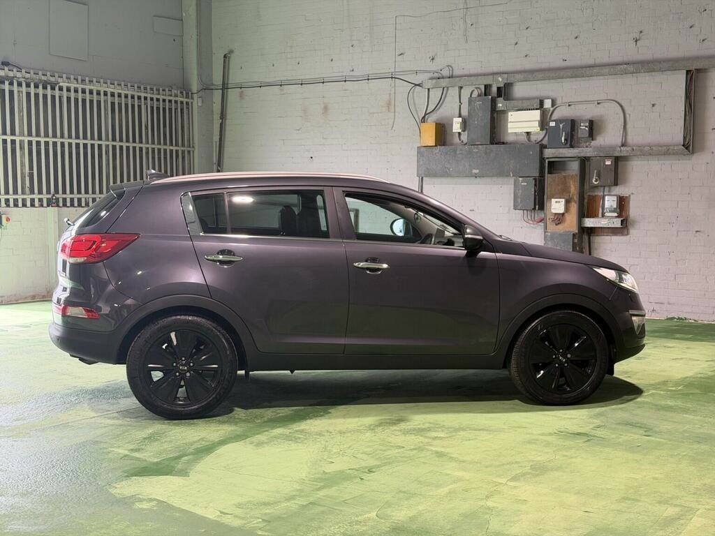Kia Sportage  White #11