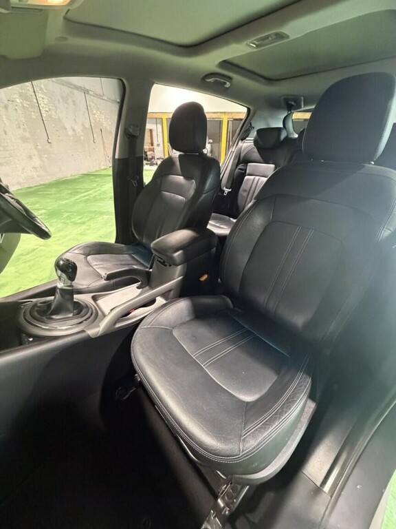 Kia Sportage  White #20