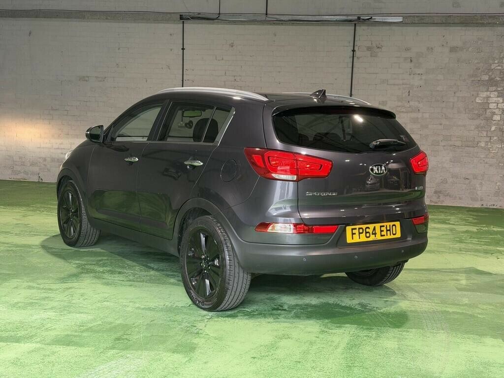 Kia Sportage  White #10