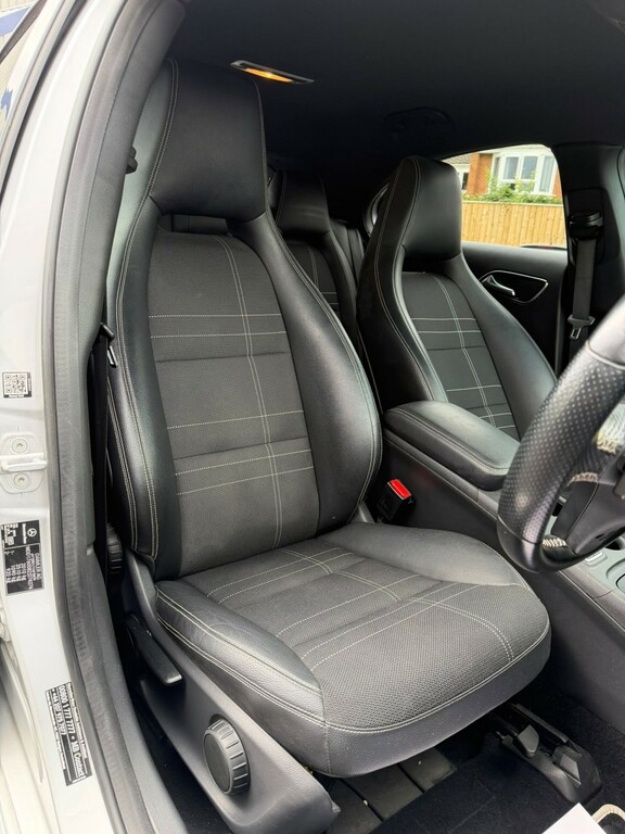 Mercedes-Benz A Class A180 Blueefficiency Sport Cdi White #36