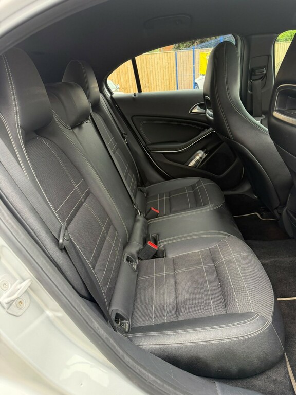Mercedes-Benz A Class A180 Blueefficiency Sport Cdi White #34