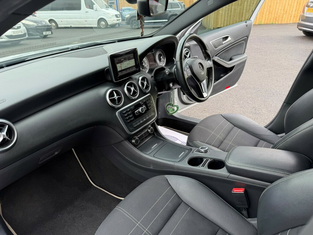 Mercedes-Benz A Class A180 Blueefficiency Sport Cdi White #43