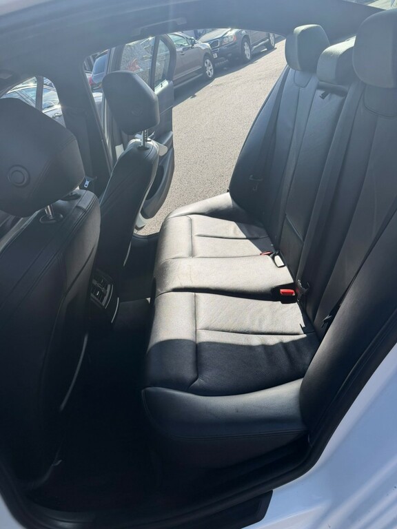 BMW 3 Series 320D Sport White #34