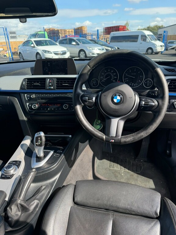 BMW 3 Series 320D Sport White #33