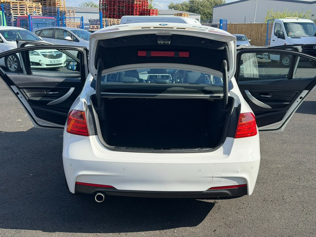 BMW 3 Series 320D Sport White #27