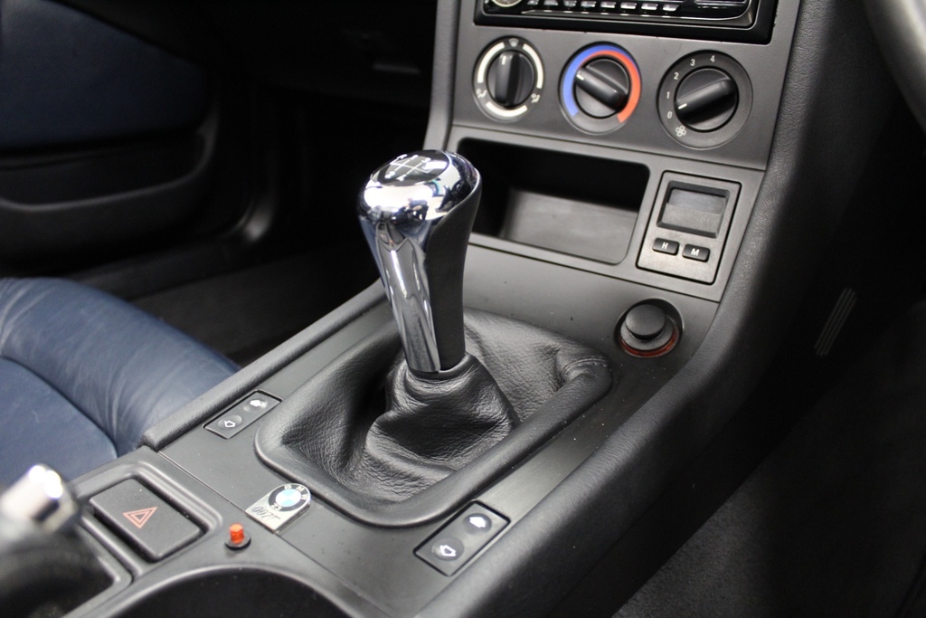 BMW Z3 1.9 2dr Black #8