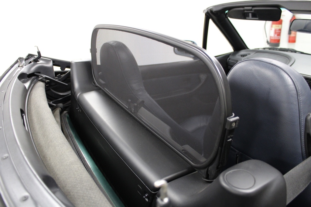 BMW Z3 1.9 2dr Black #21