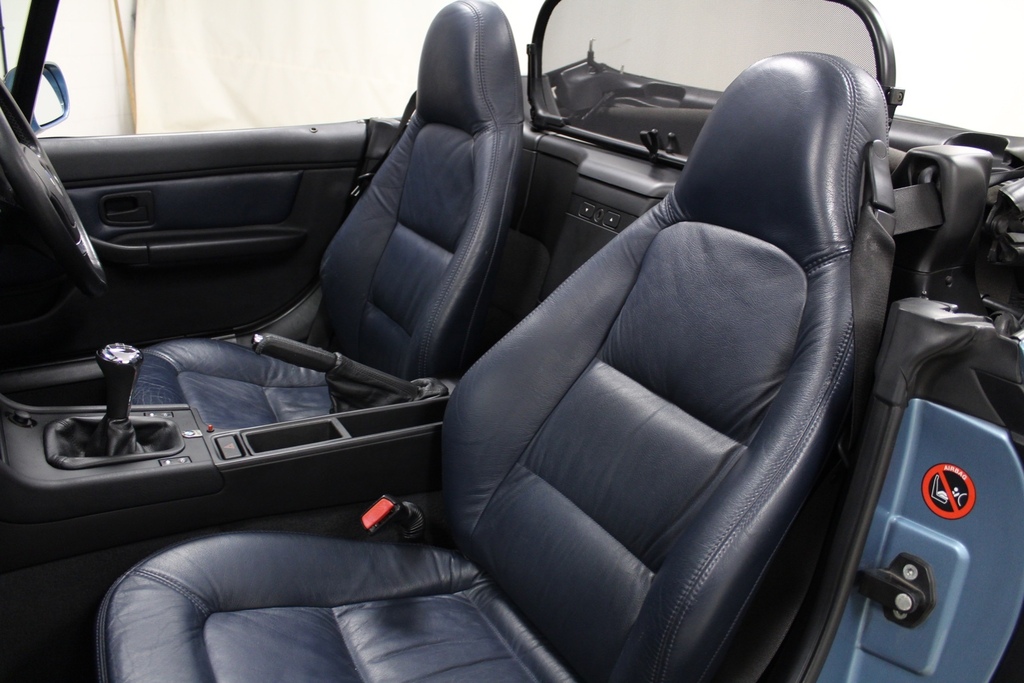 BMW Z3 1.9 2dr Black #18