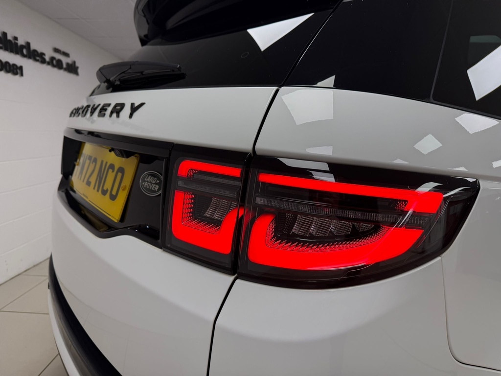 Land Rover Discovery Sport P300e R-dynamic Se Firenze Red Red #28