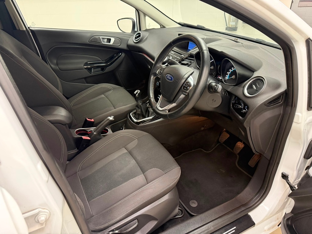 Ford Fiesta 1.0 Ecoboost Titanium Nav- Full History MD66YXV White #2