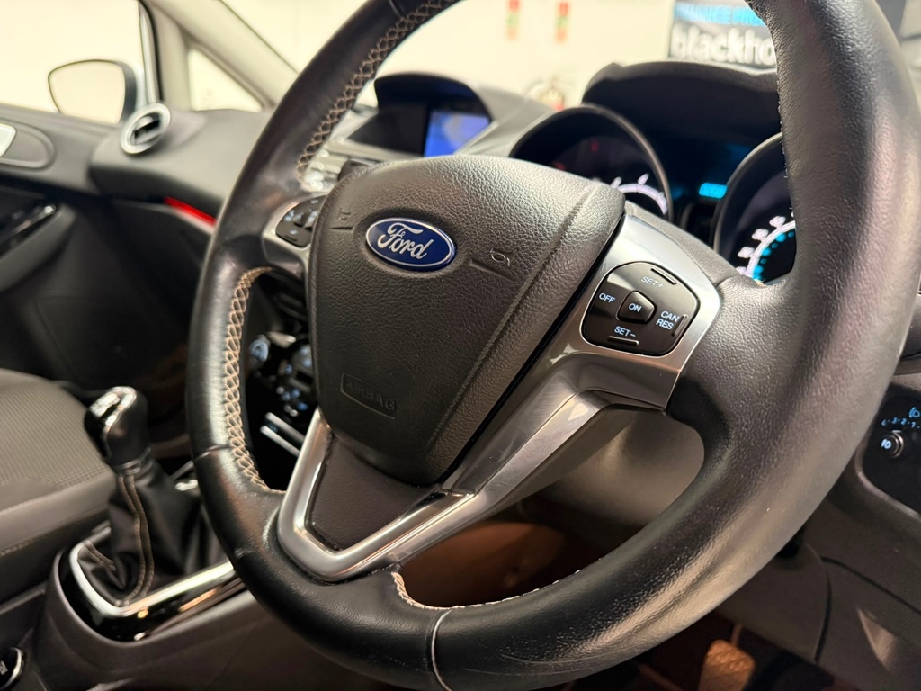 Ford Fiesta 1.0 Ecoboost Titanium Nav- Full History MD66YXV White #4