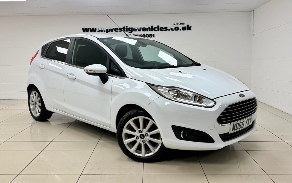 Ford Fiesta 1.0 Ecoboost Titanium Nav- Full History White