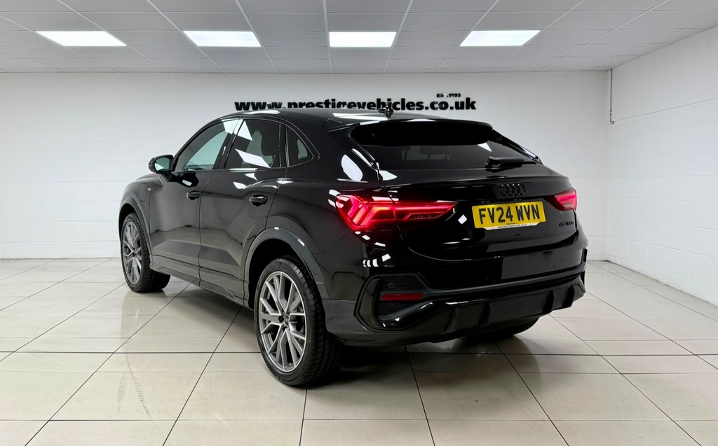 Audi Q3 45 Tfsi E Black Edition S Tronic Black #3