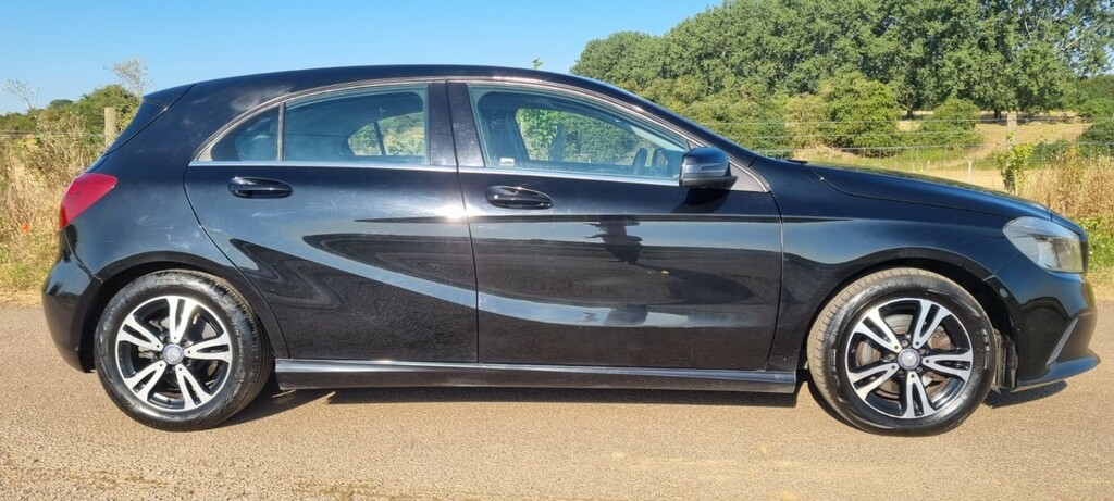 Mercedes-Benz A Class Hatchback 1.6 A180 Se 2016 Black #5