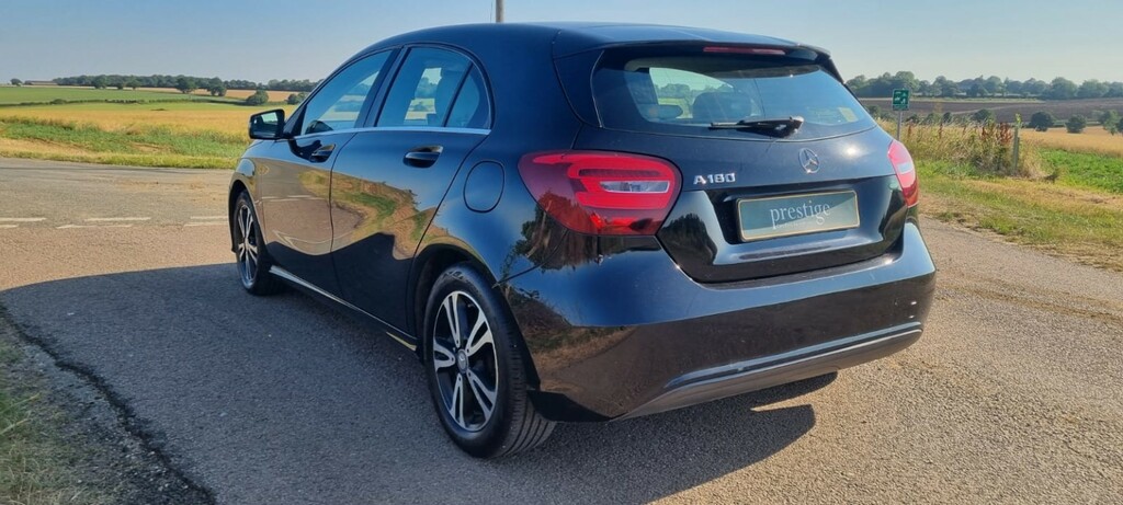Mercedes-Benz A Class Hatchback 1.6 A180 Se 2016 Black #2