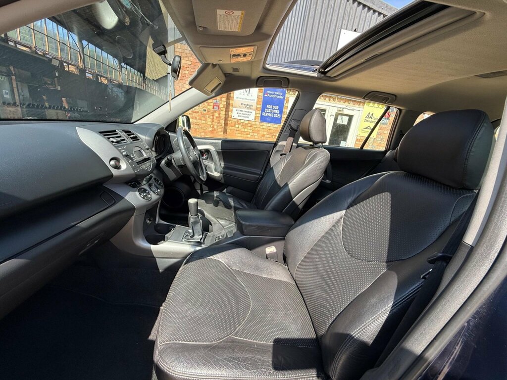 Toyota Rav 4 2.0 Vvt-i Xt4 -16 Services-1 Former Keeper- Grey #11