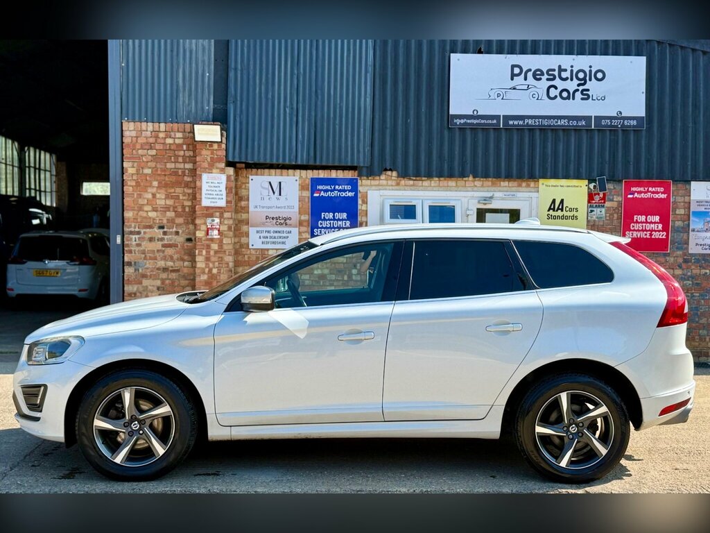 Volvo XC60 2.4 D4 R-design Lux Nav Awd Euro 6 Ss White #4