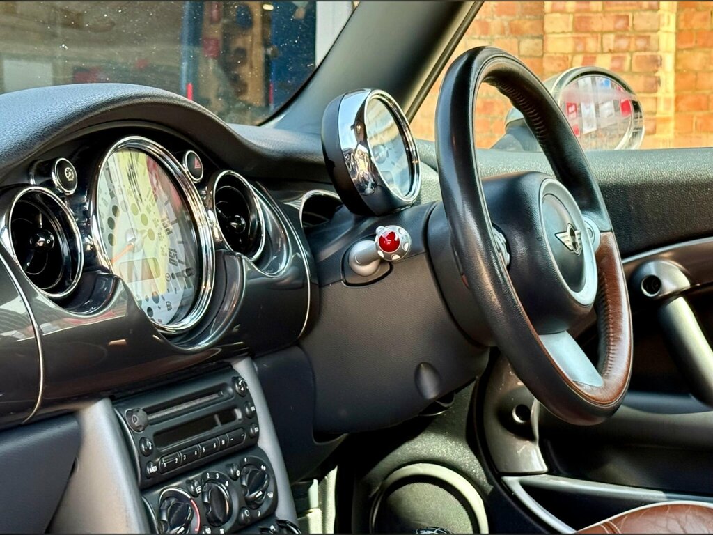 Mini Convertible White #12