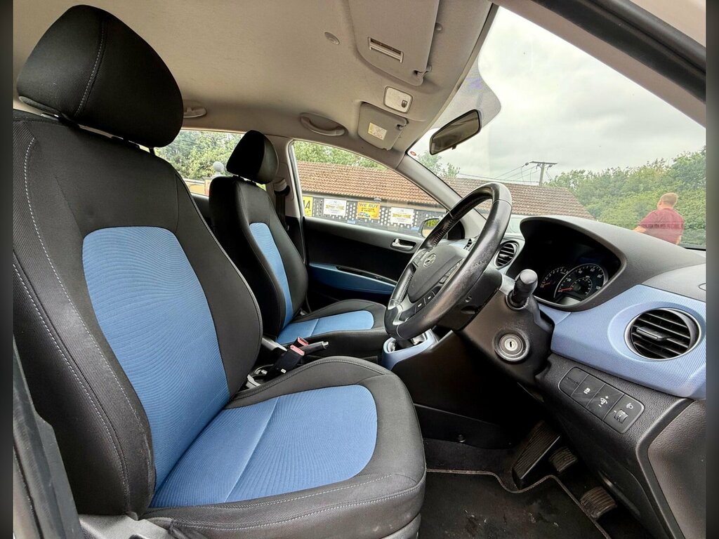 Hyundai I10 Blue #10
