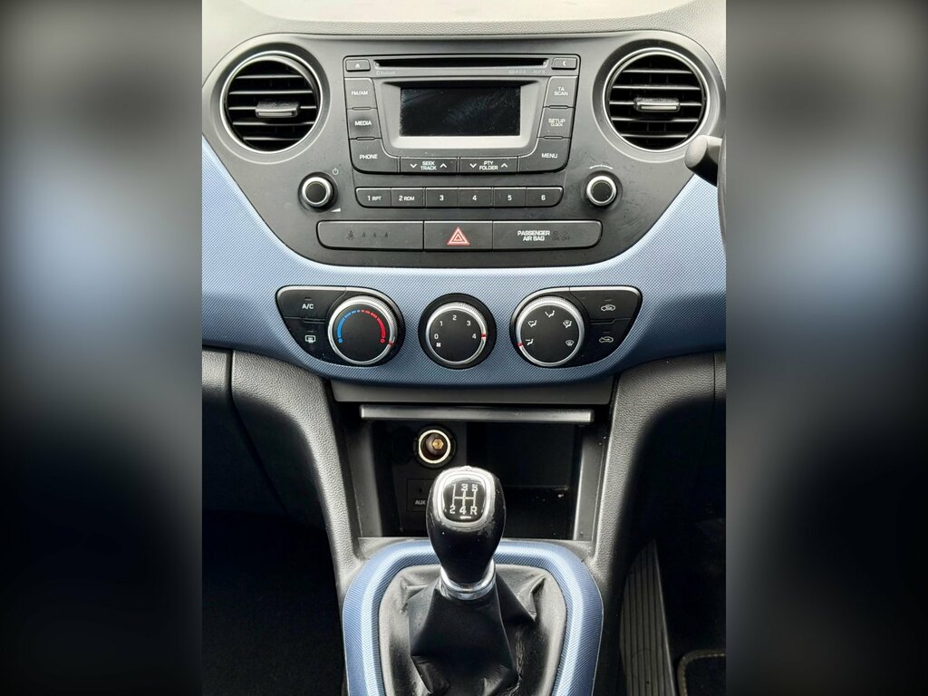 Hyundai I10 Blue #18