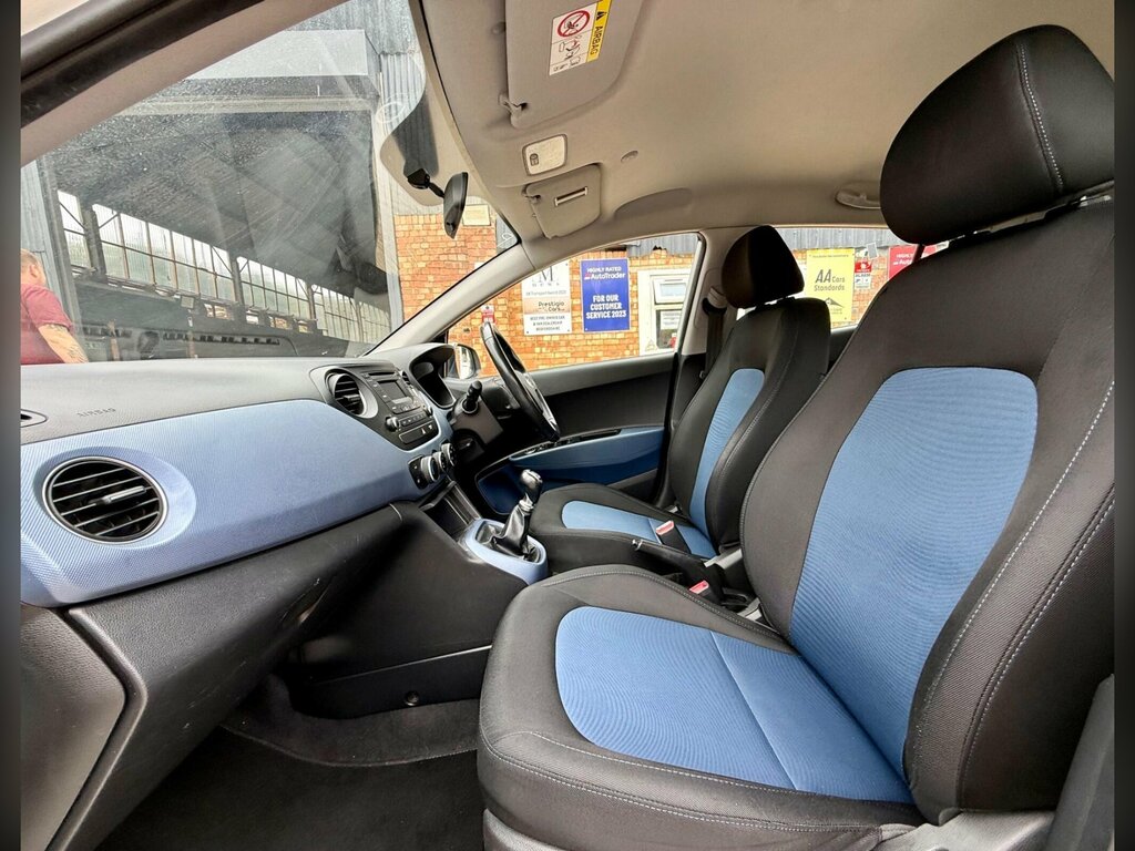 Hyundai I10 Blue #13