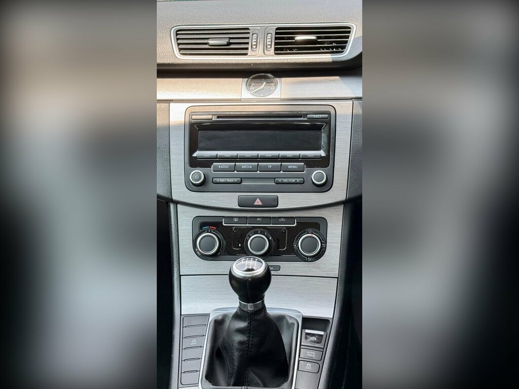 Volkswagen Passat  Grey #15