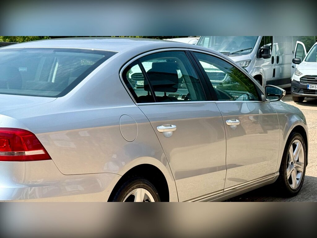 Volkswagen Passat  Grey #32