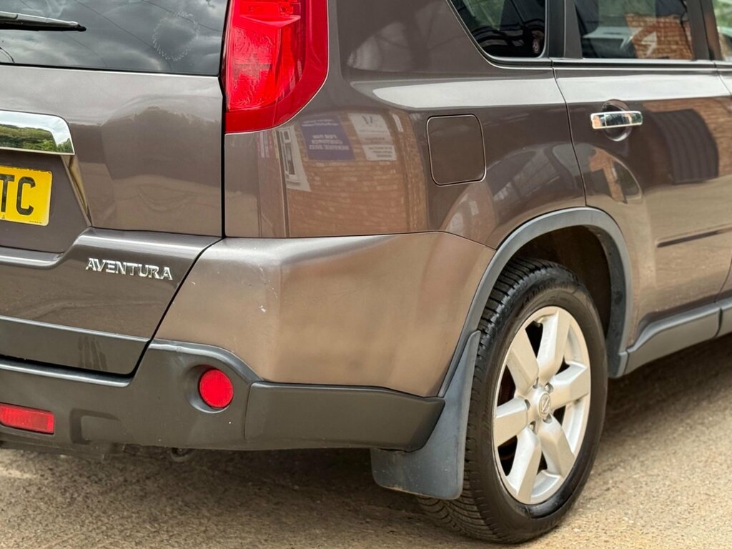 Nissan X-Trail Black #25