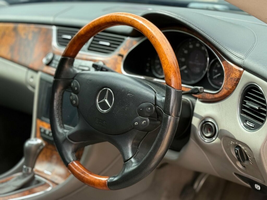 Mercedes-Benz CLS Cls320 Cdi Tip Silver #25