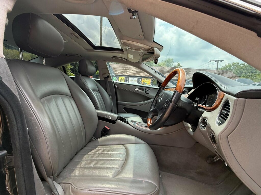 Mercedes-Benz CLS Cls320 Cdi Tip Silver #7