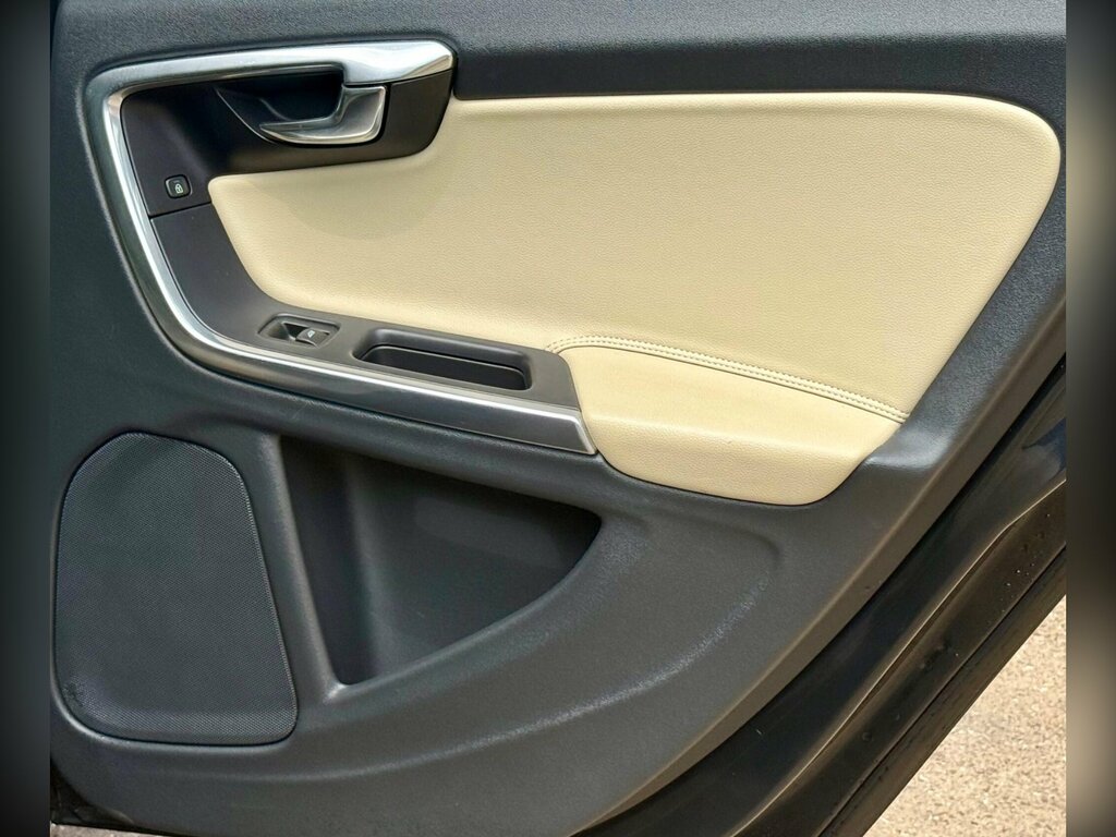 Volvo V60 2.0 D4 R-design Lux Nav 178 Bhp Grey #13