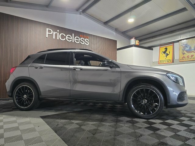 Mercedes-Benz GLA Class 1.6 Gla200 Amg Line Edition Plus Suv CY69BHK Black #5