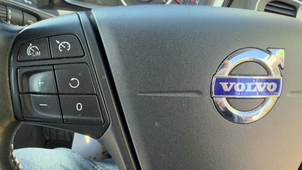Volvo V60 D4 R-design Lux Nav Silver #16
