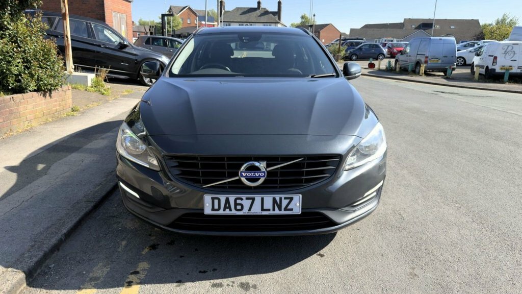 Volvo V60 D4 R-design Lux Nav Silver #8