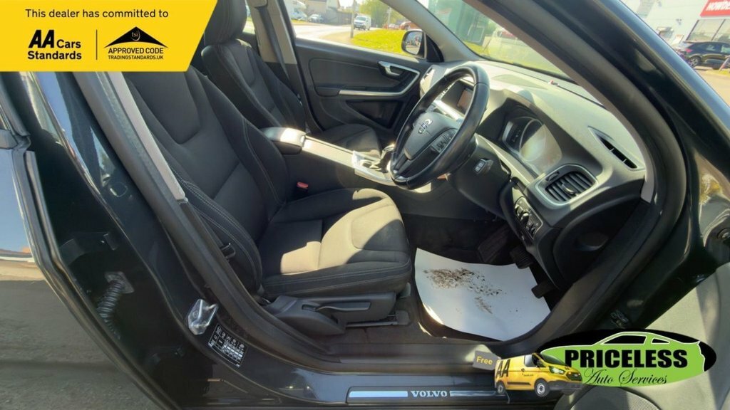 Volvo V60 D4 R-design Lux Nav Silver #11