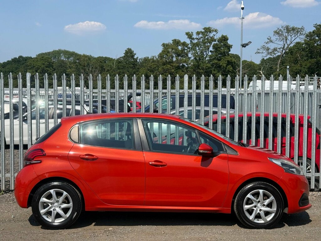 Peugeot 208 1.0 Puretech Active Euro 6 Orange #2