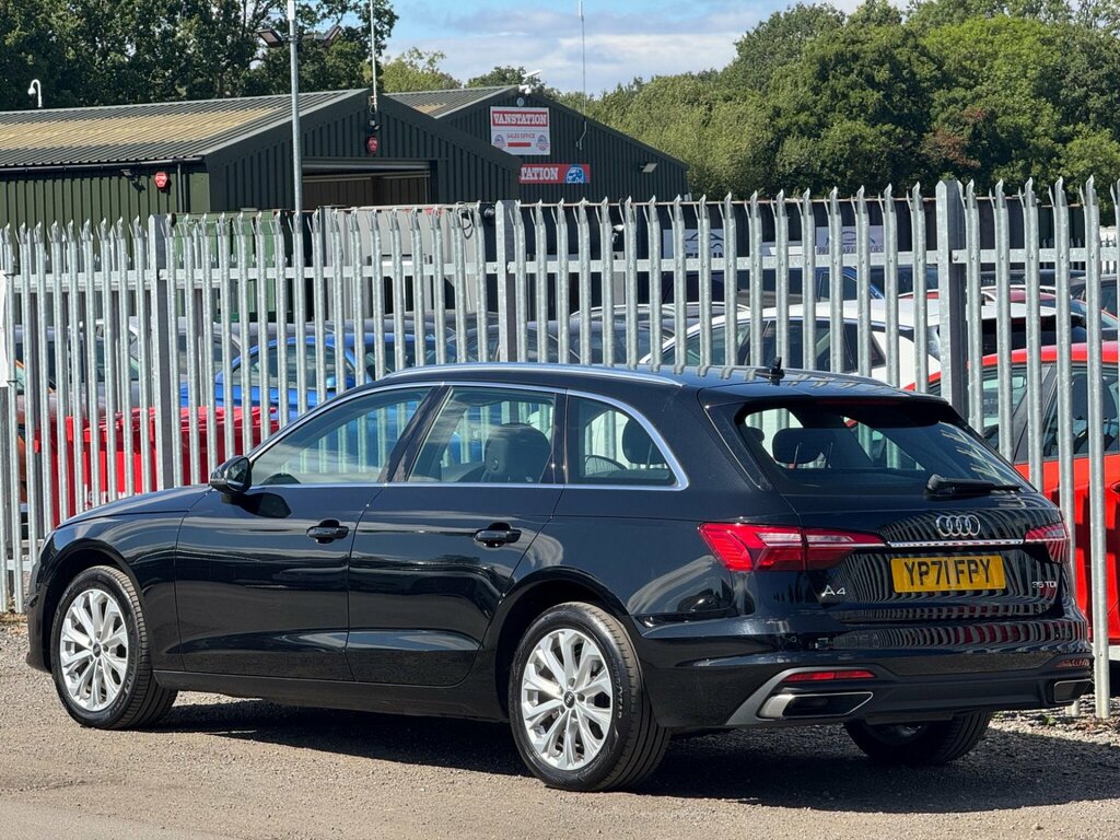 Audi A4 Avant 35 Tfsi Black Edition S Tronic White #10