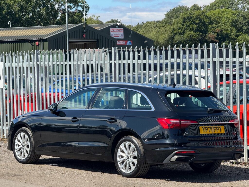 Audi A4 Avant 35 Tfsi Black Edition S Tronic White #15