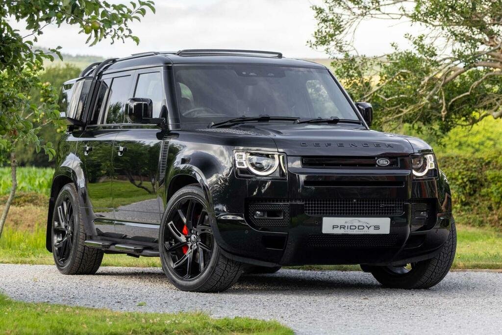 Land Rover Defender 110 Suv 2.0 P400e 15.4Kwh X-dynamic Se 4Wd Euro 6 Black