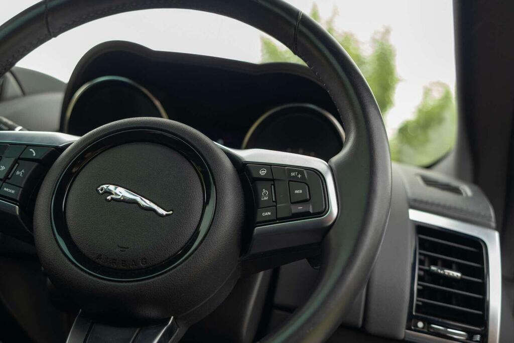 Jaguar F-Type Coupe 3.0 V6 R-dynamic Awd Euro 6 Ss Black #3